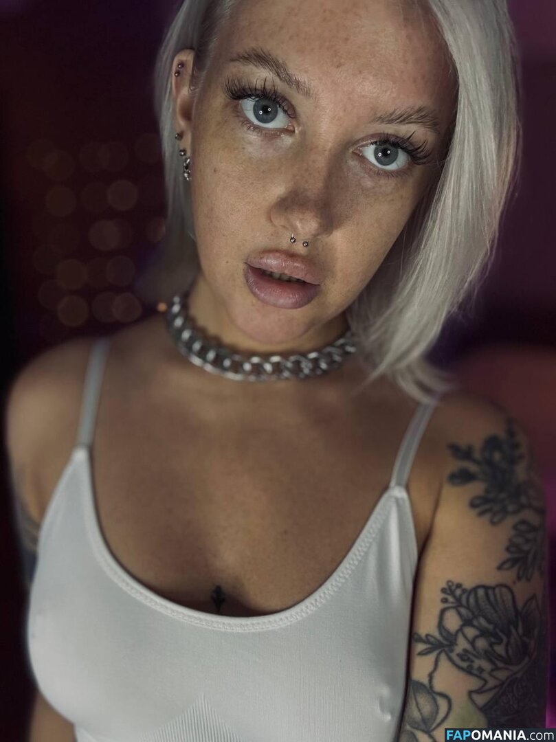 Tykioty Miley Nackt OnlyFans  Geleaktes Foto #2
