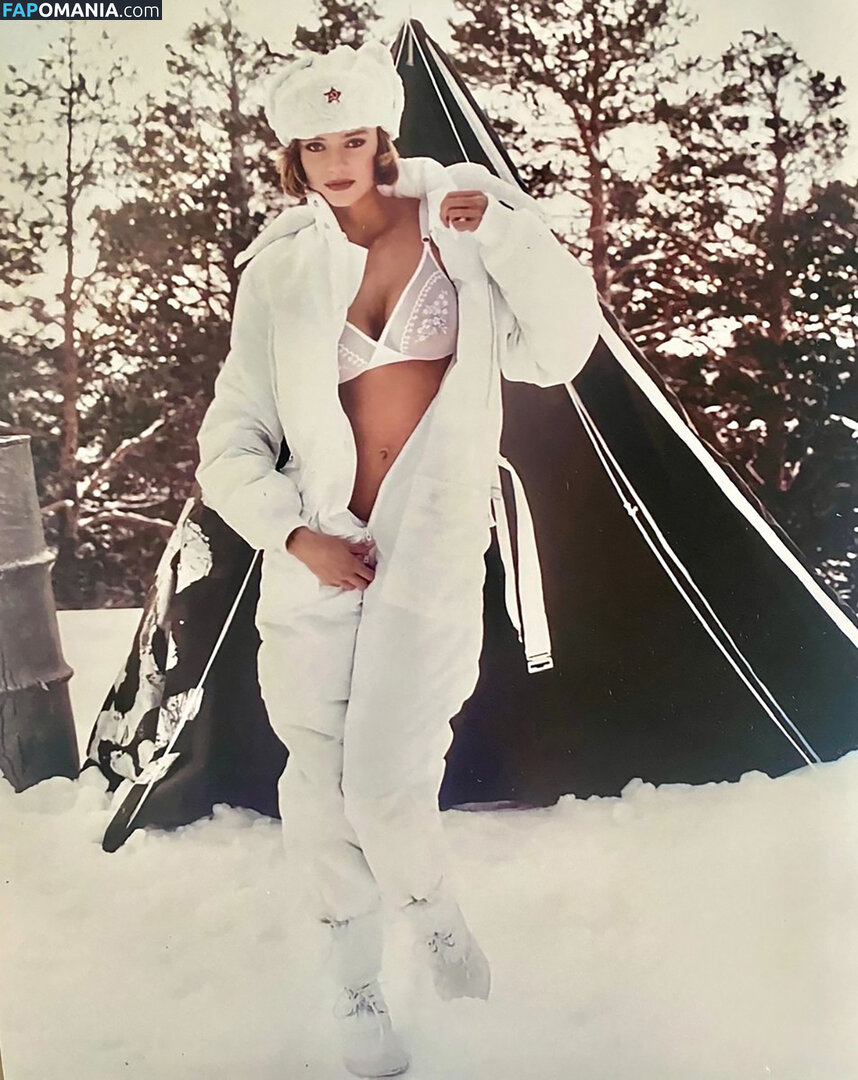 Celebrity / Vanessa Angel / angel.nessa / realvanessaangel Nackt OnlyFans  Geleaktes Foto #145