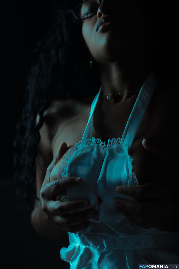 Companheira da Jessy Chan / Vanessa Georgina / georginafleur / georginavanessa7 Nackt OnlyFans  Geleaktes Foto #6