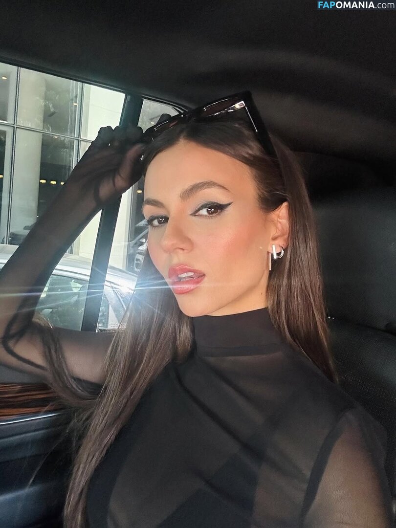 Victoria Justice / https: / victoriajustice Nackt OnlyFans  Geleaktes Foto #9
