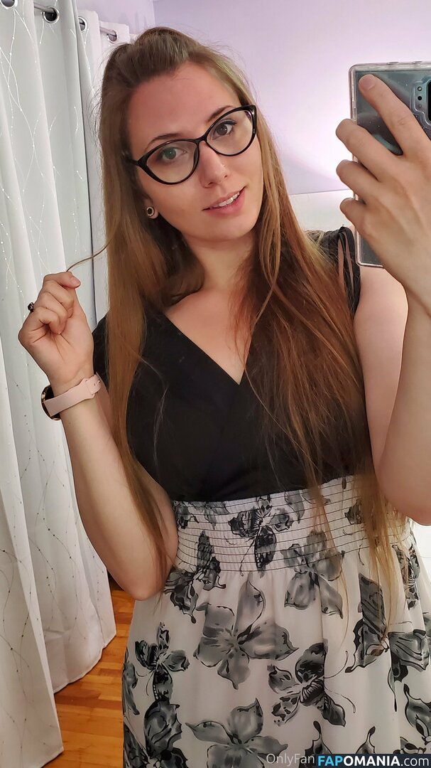 Violet Fugazzi / violet.fugazzi / violetfugazzi / violetsvip Nackt OnlyFans  Geleaktes Foto #2