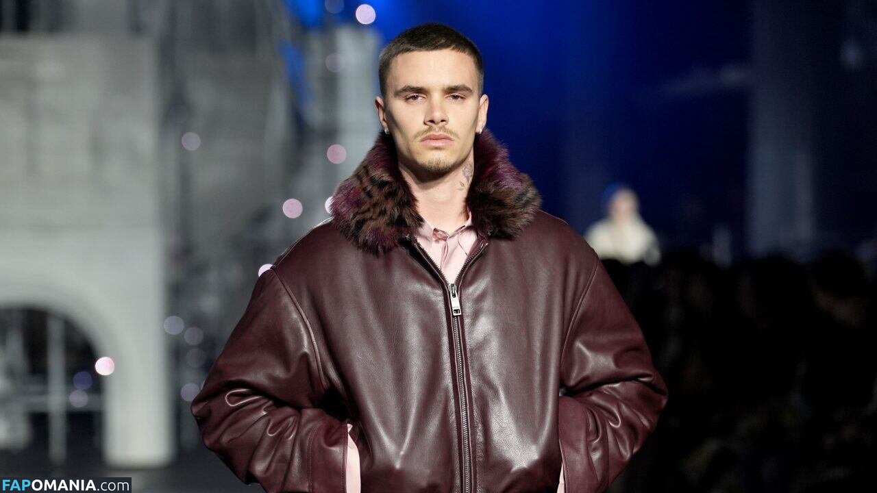 violetplustommy Nackt OnlyFans  Geleaktes Foto #2