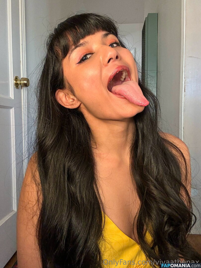 followvivaathena / vivaathenax Nackt OnlyFans  Geleaktes Foto #3