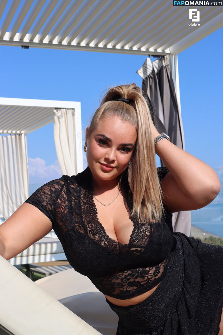 Vivian Bron / Vivianlilanebron / vivianlilianebron Nackt OnlyFans  Geleaktes Foto #11