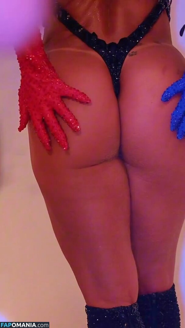 Viviane Araujo / araujovivianne Nackt OnlyFans  Geleaktes Foto #89
