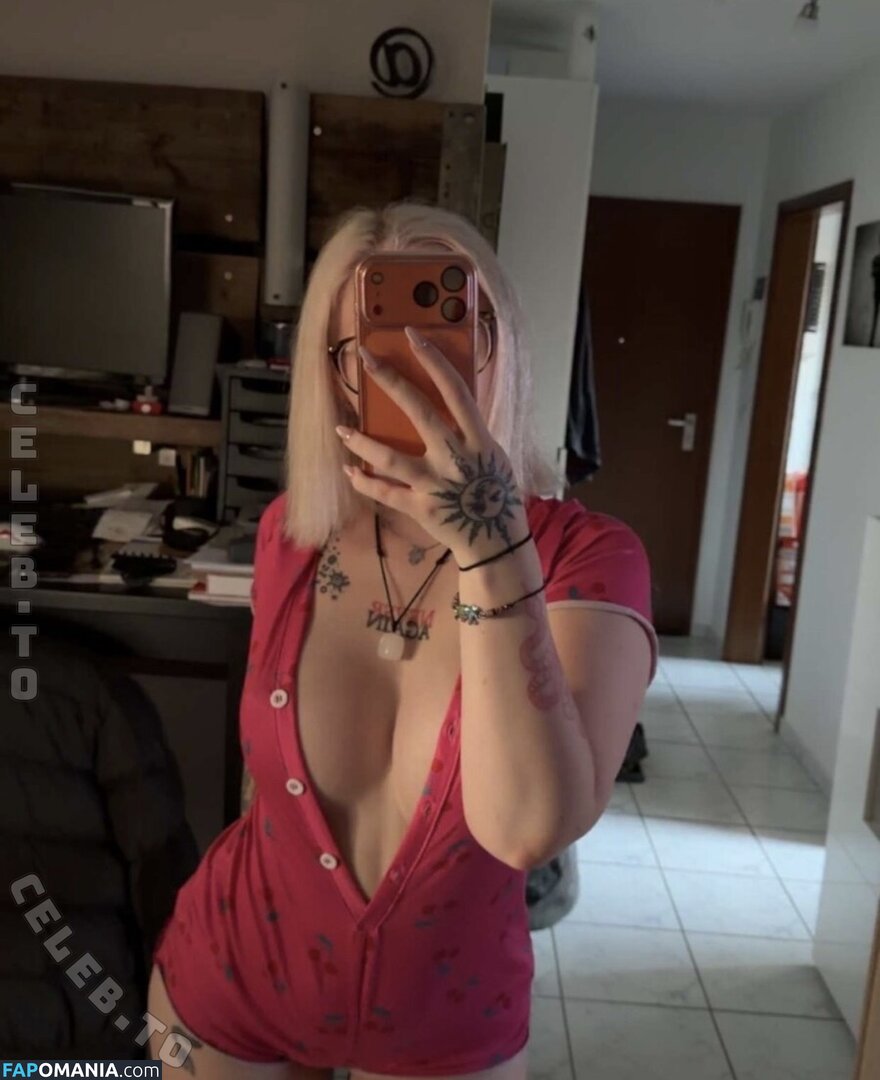 vivian_wydt / vivianwoywodt Nackt OnlyFans  Geleaktes Foto #1