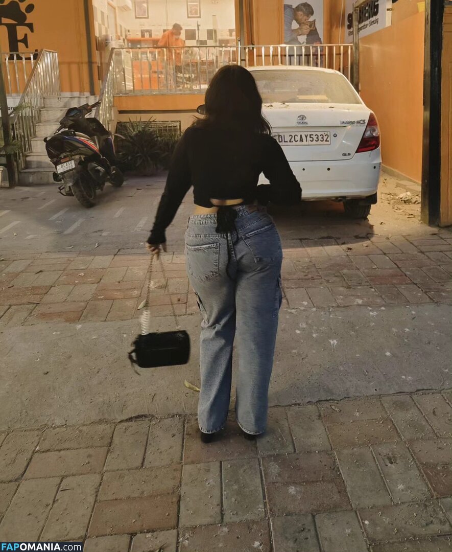 vr / vrindardddd_ Nackt OnlyFans  Geleaktes Foto #1