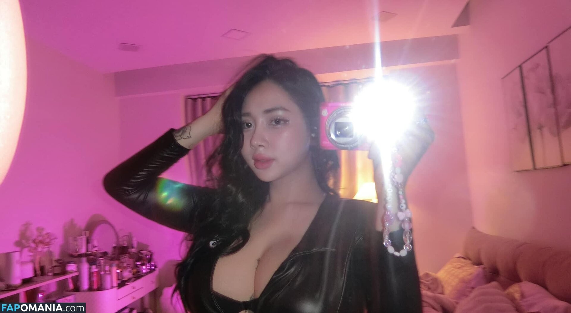 vynehellebore / vyvy.babieeeew / vyvybabiee Nackt OnlyFans  Geleaktes Foto #2