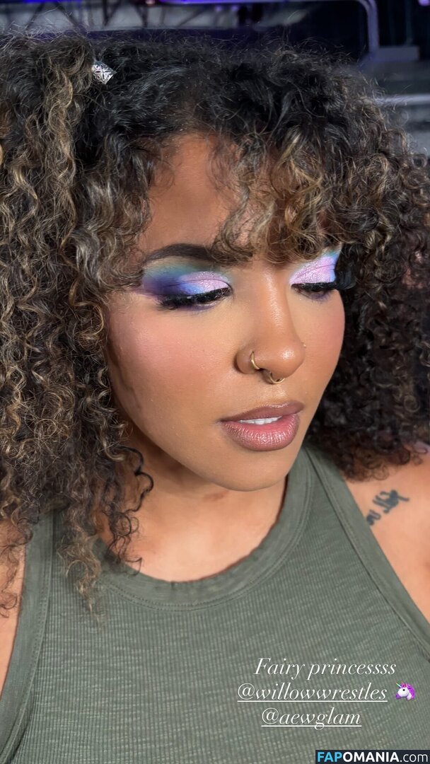Willow Nightingale / willowwrestles Nackt OnlyFans  Geleaktes Foto #1