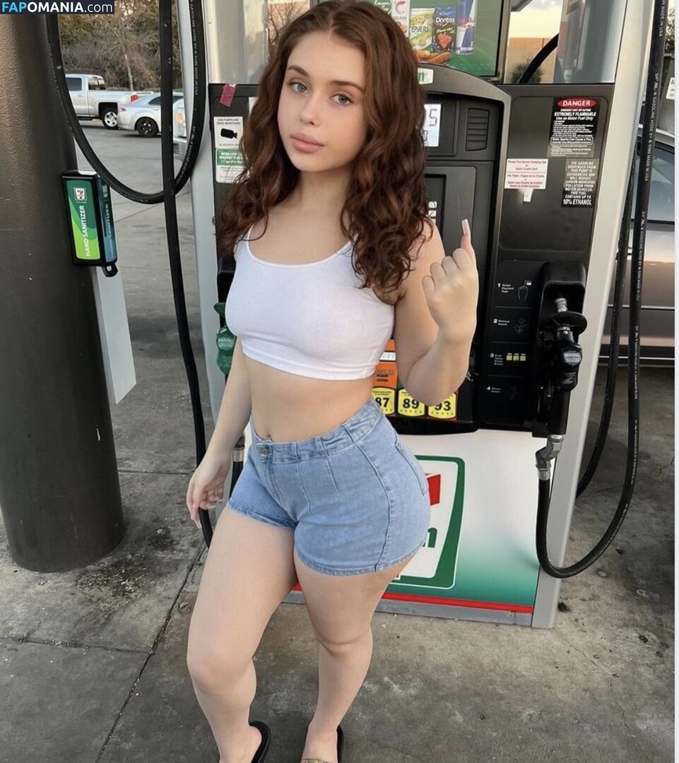 juliaaluv1 / xoxojulia / xoxojuliaa Nackt OnlyFans  Geleaktes Foto #3