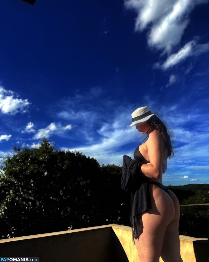 Yasmin Tasciane / yasmintascianee Nackt OnlyFans  Geleaktes Foto #2