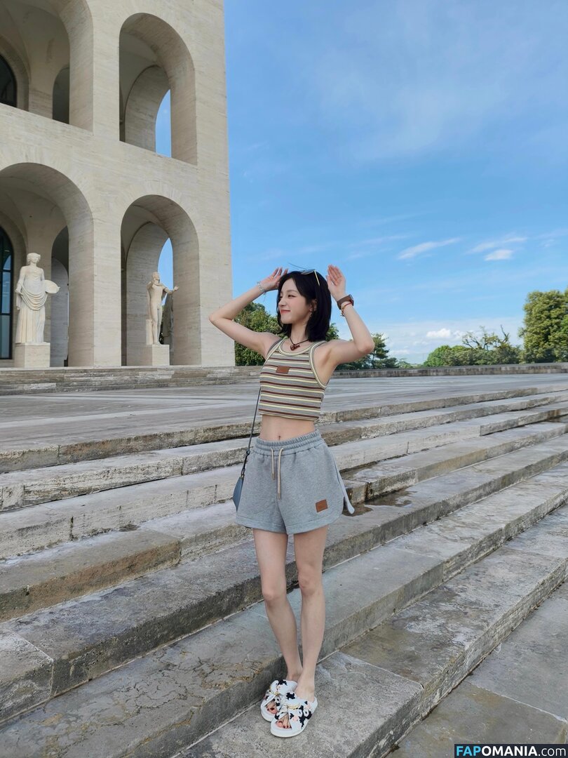 _Yuqi_ / https: / yuqisong.923 / yuqisun Nackt OnlyFans  Geleaktes Foto #64
