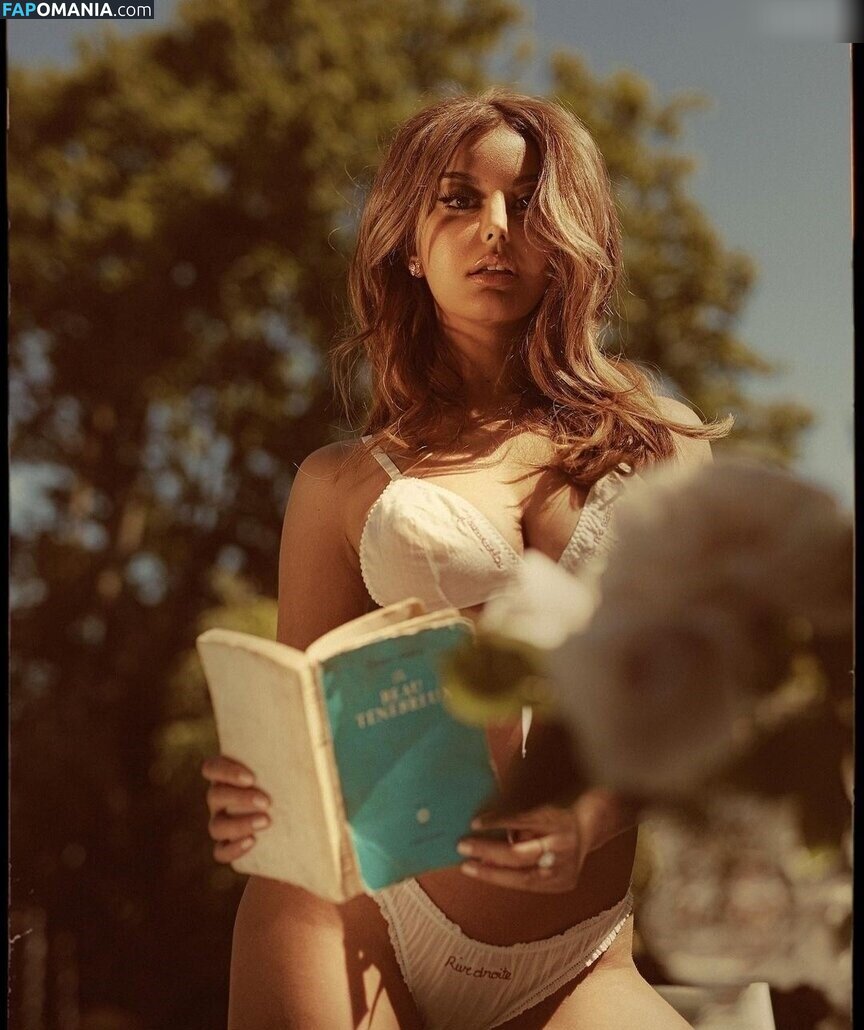 Zahia Dehar / zahiaofficiel Nackt OnlyFans  Geleaktes Foto #297