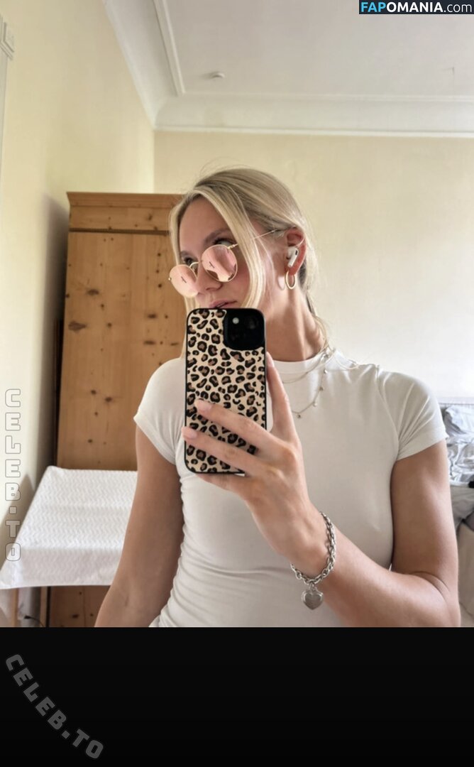 Zarah Ellen / zarah.ellen / zarah_eln Nackt OnlyFans  Geleaktes Foto #3
