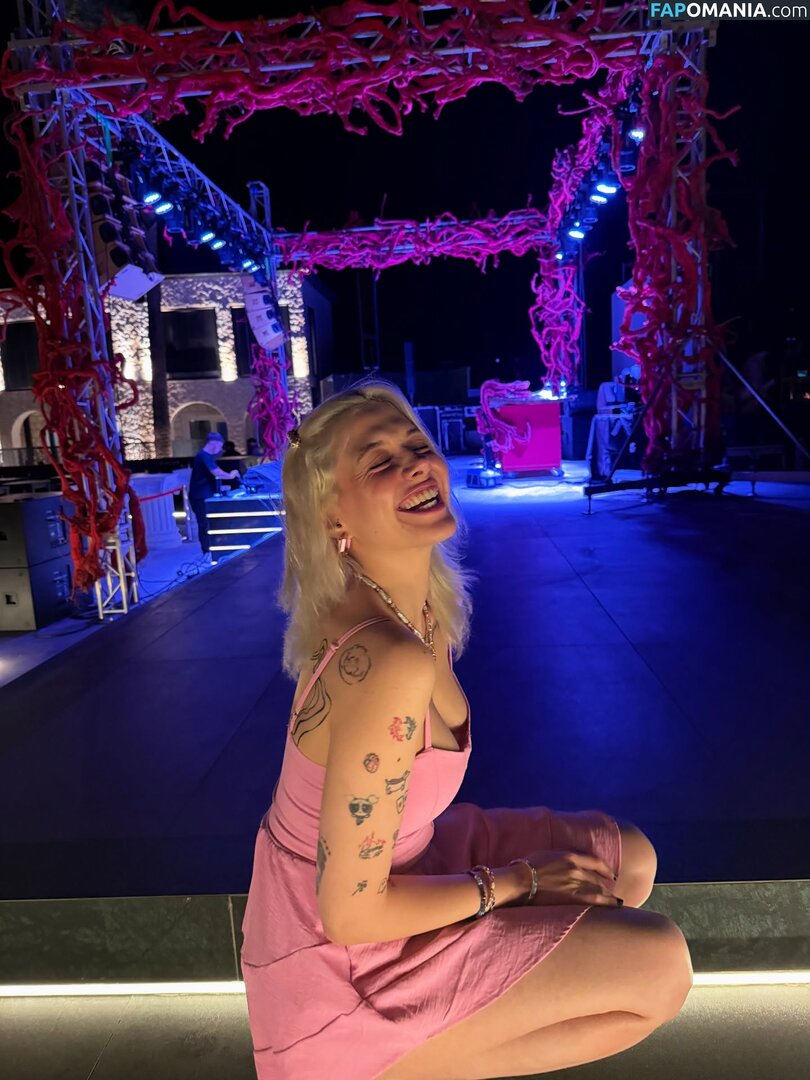 Zelderler Nackt OnlyFans  Geleaktes Foto #1