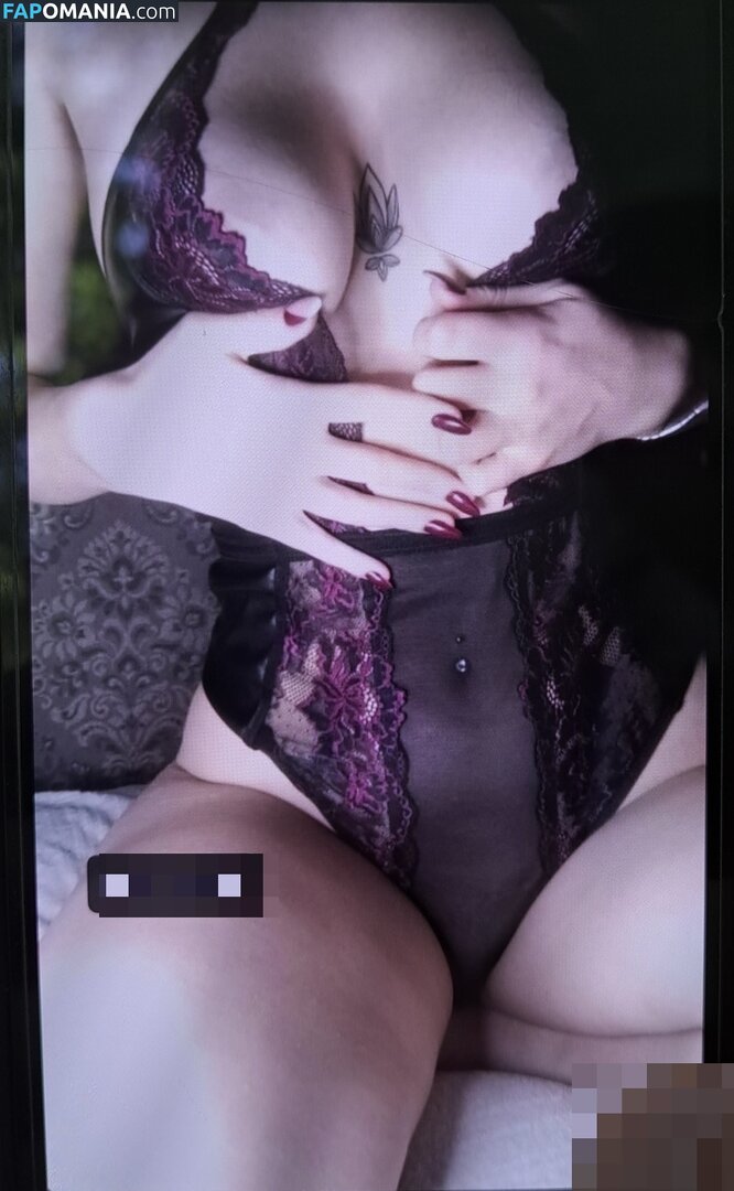 Zenicke Drolje / __bedra__ / huskicchanaa / lara._croft._ / mmiijjaaa / sisicmedina Nackt OnlyFans  Geleaktes Foto #14