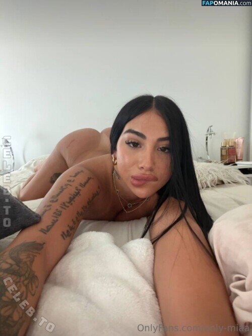 Zoefernanddez / miakeller / zoefernanddezz Nackt OnlyFans  Geleaktes Foto #18